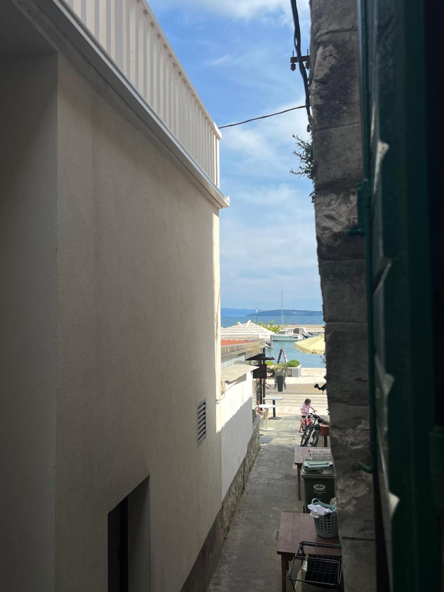 Apartman Lucijan Kaštela Εξωτερικό φωτογραφία