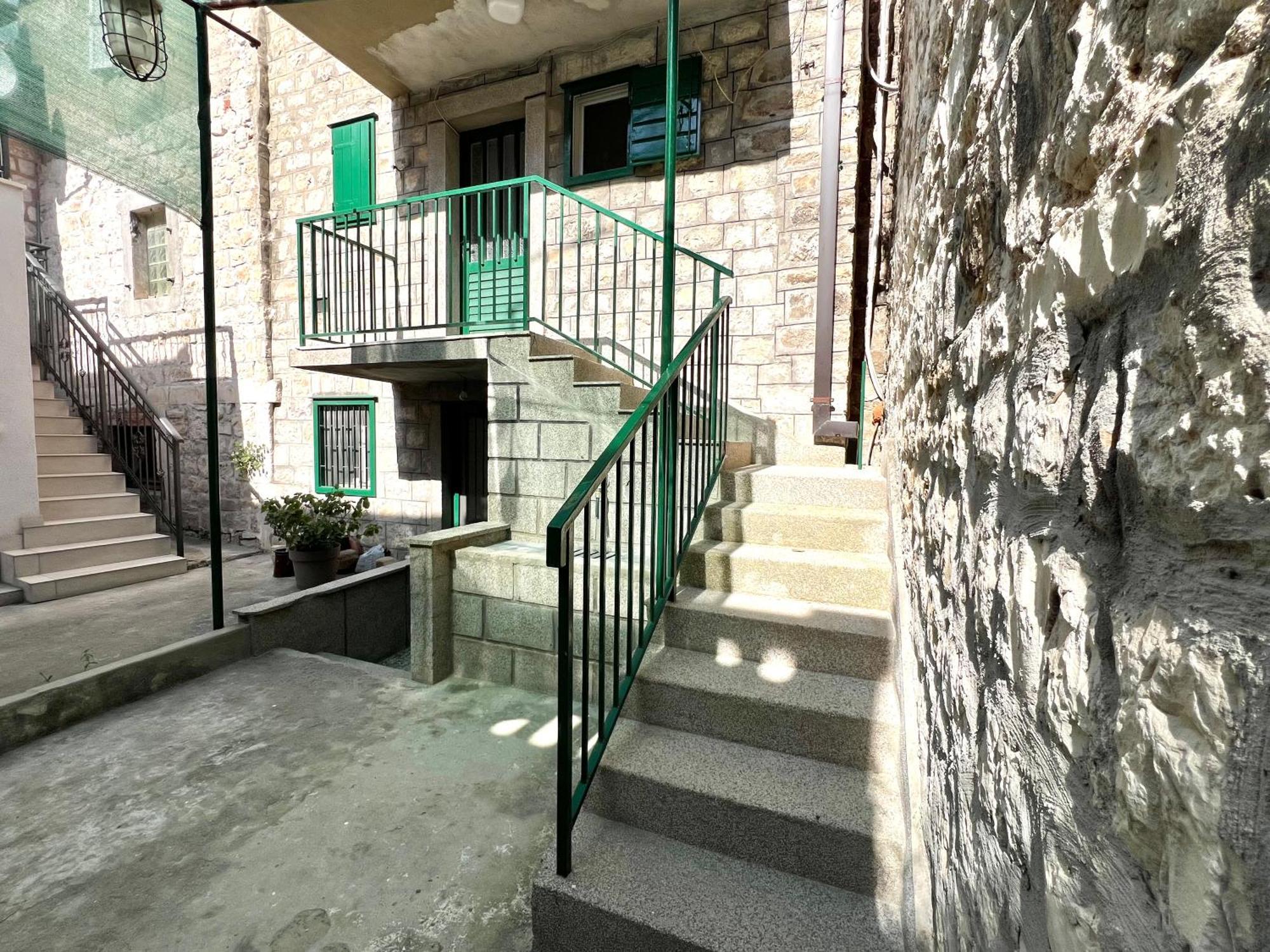 Apartman Lucijan Kaštela Εξωτερικό φωτογραφία