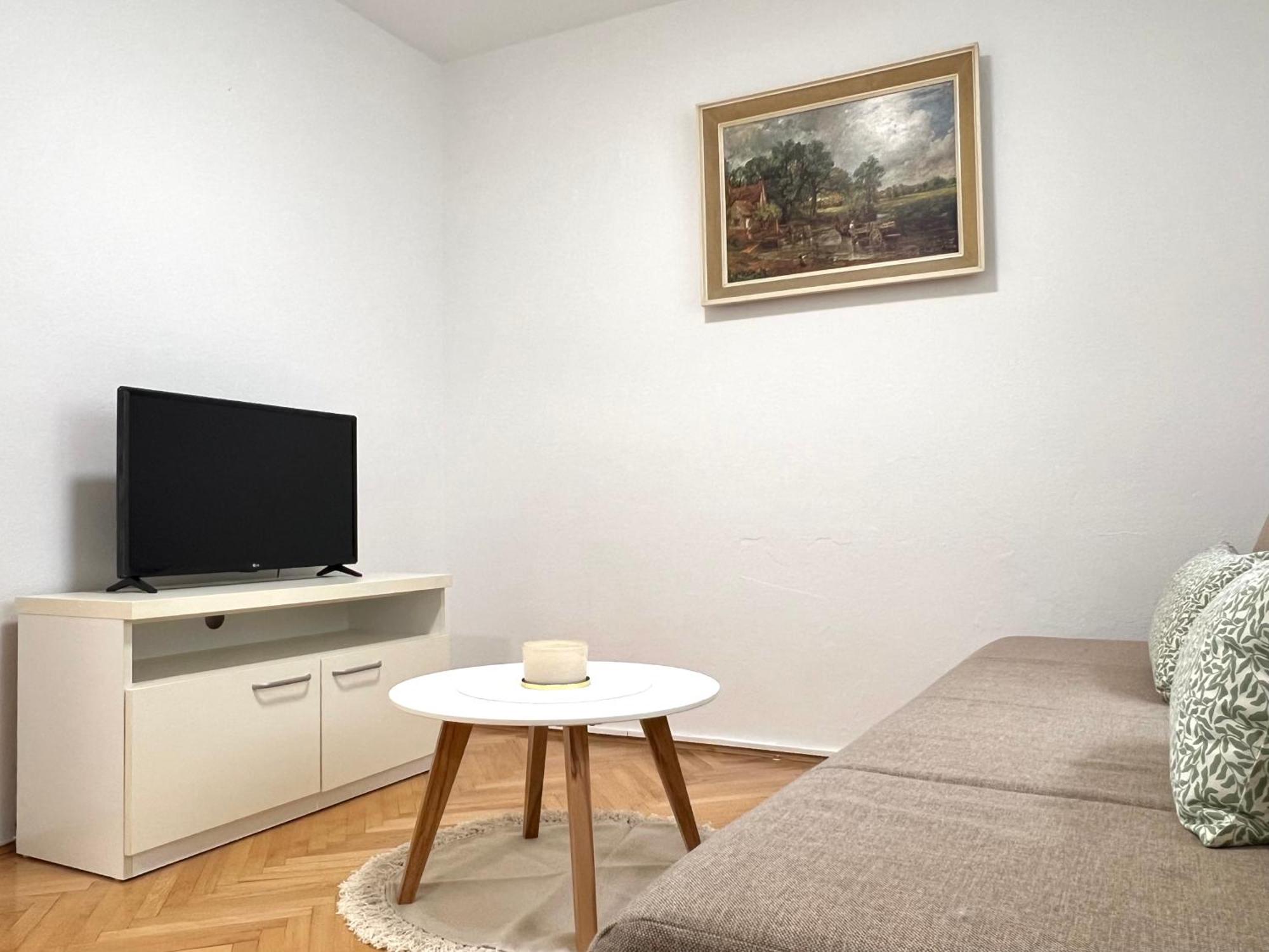 Apartman Lucijan Kaštela Εξωτερικό φωτογραφία