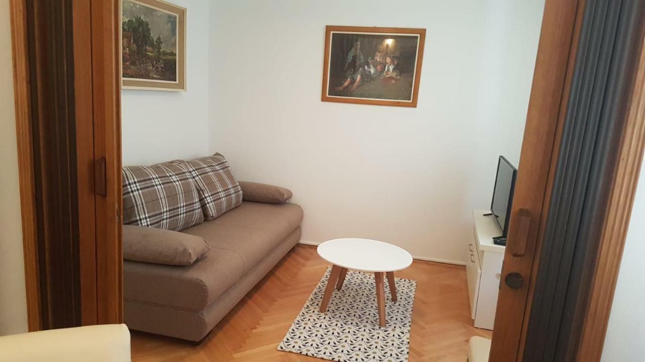 Apartman Lucijan Kaštela Εξωτερικό φωτογραφία